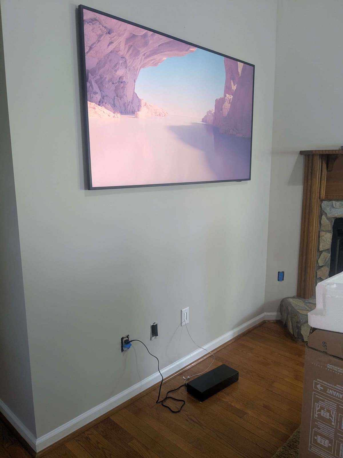 TV mounting installation